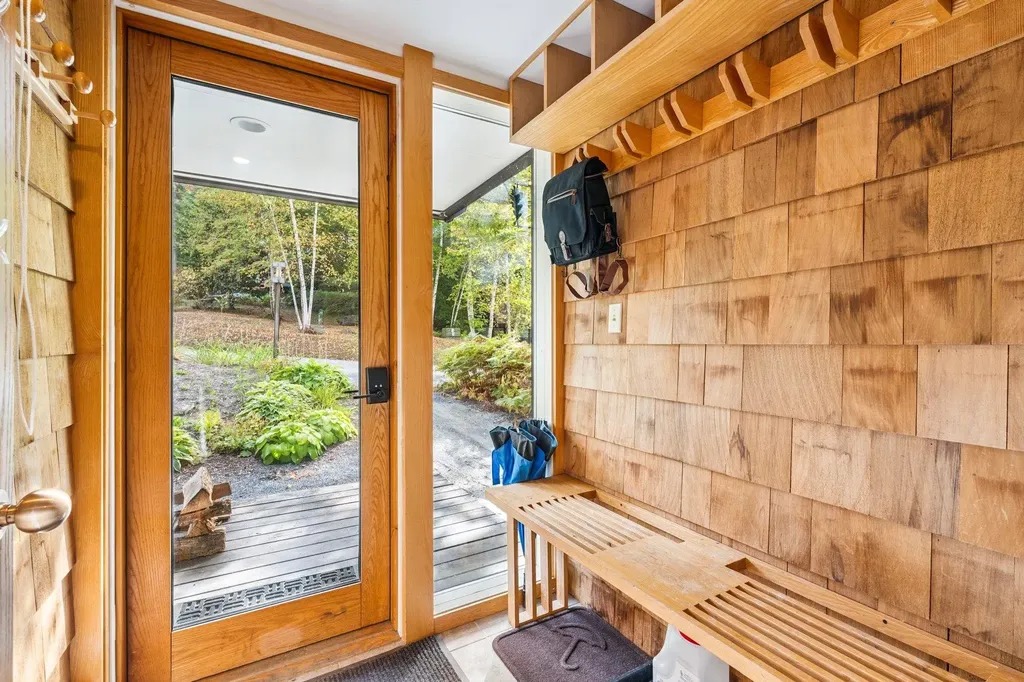 43 Hilltop Road Winhall VT 05340