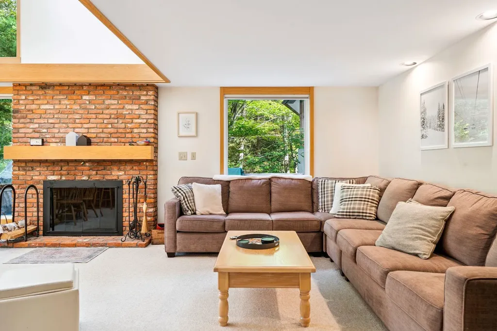 43 Hilltop Road Winhall VT 05340