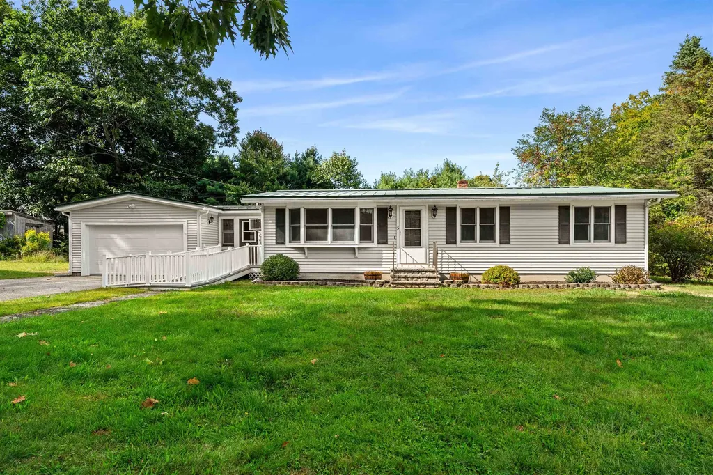 3 Daniel Street Somersworth NH 03878