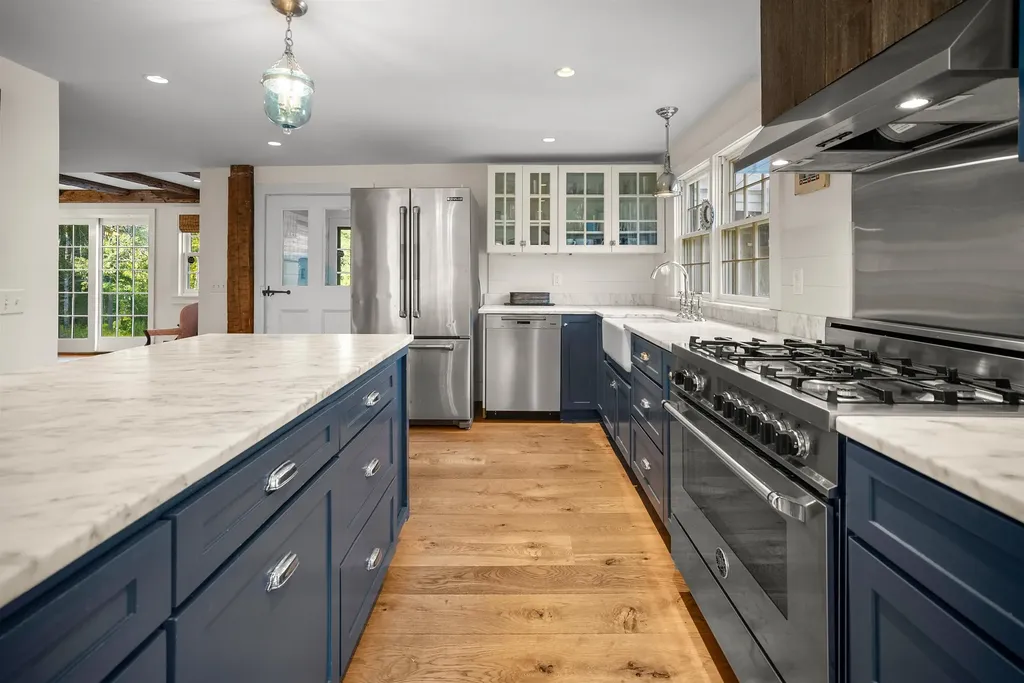 3715 Route 11 Londonderry VT 05148