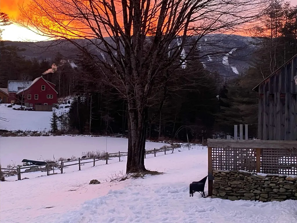 3715 Route 11 Londonderry VT 05148