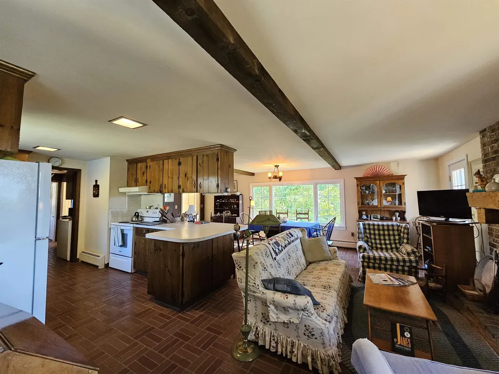 1016 Cherry Hill Springfield VT 05156