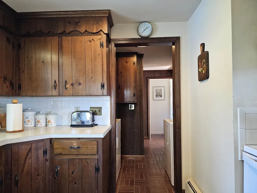 1016 Cherry Hill Springfield VT 05156