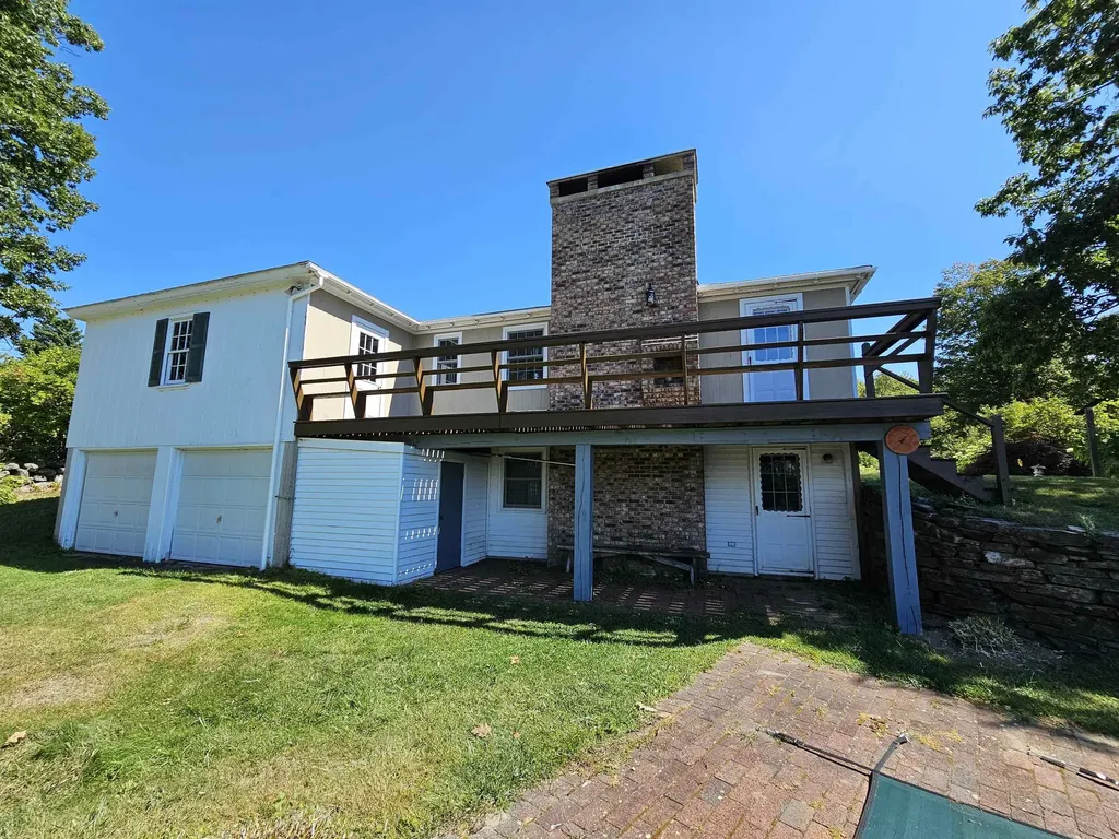 1016 Cherry Hill Springfield VT 05156