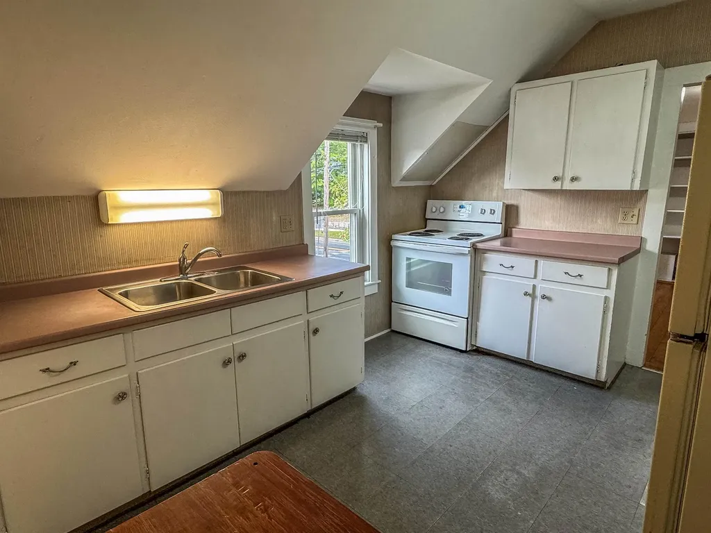 368 Court Street Keene NH 03431