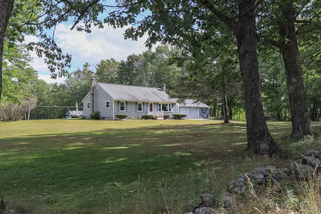 109 Shackford Corner Road Barnstead NH 03225