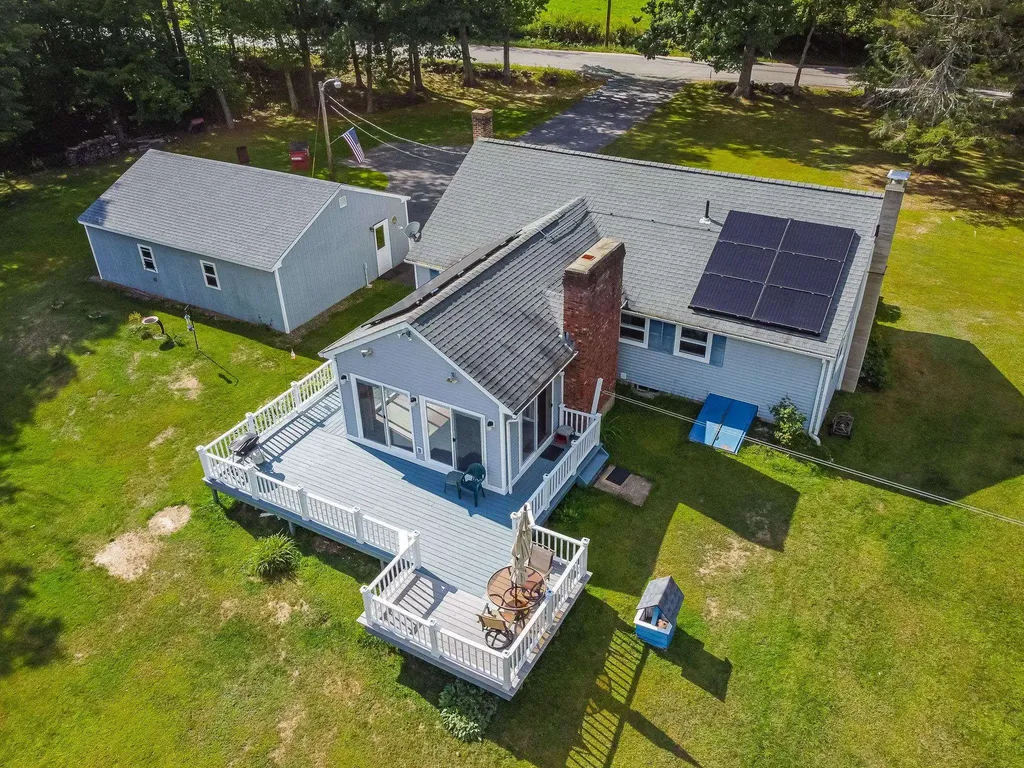 109 Shackford Corner Road Barnstead NH 03225