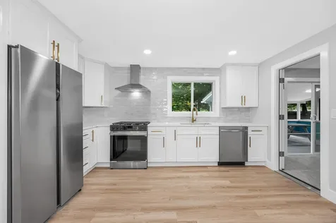 10 Lamb Road Nashua NH 03062