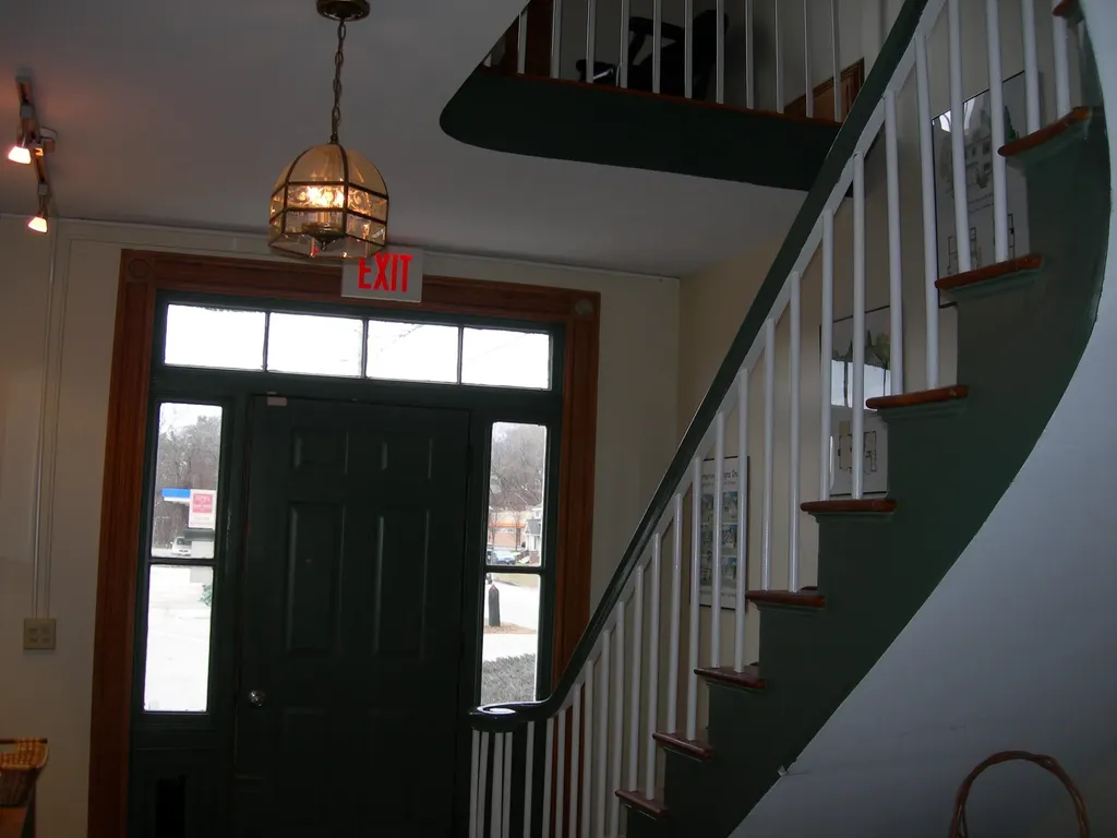 225 Eddy Road Manchester NH 03102