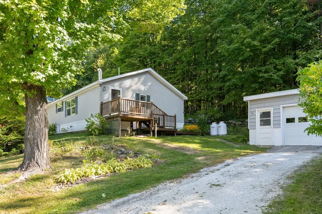 725 Porterwood Drive Williston VT 05495