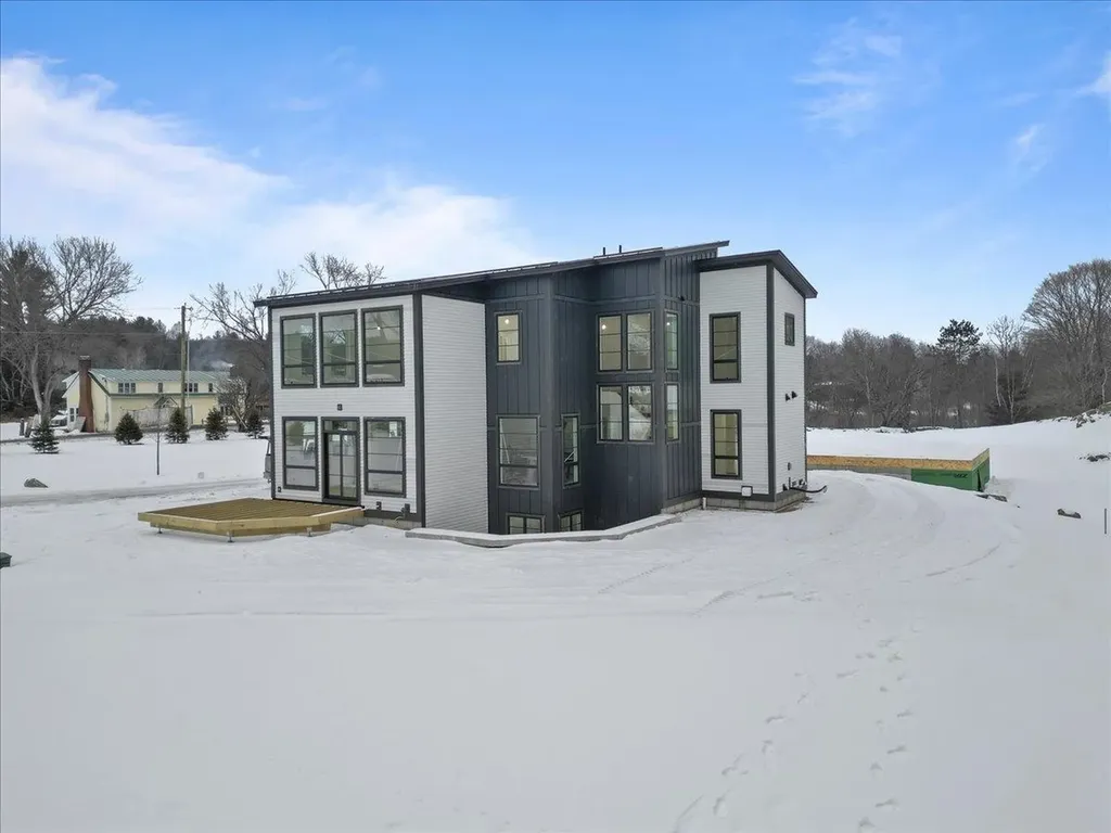 24 River's Edge Lane Stowe VT 05672