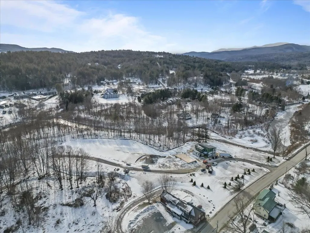 24 River's Edge Lane Stowe VT 05672
