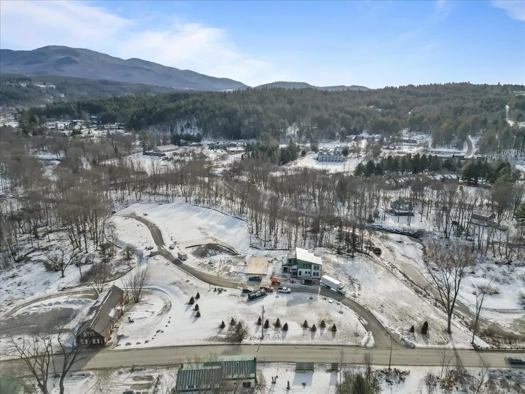 24 River's Edge Lane Stowe VT 05672