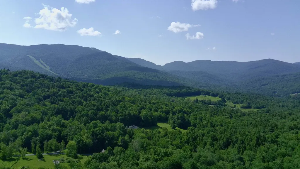 136 Old Quarry Road Fayston VT 05673