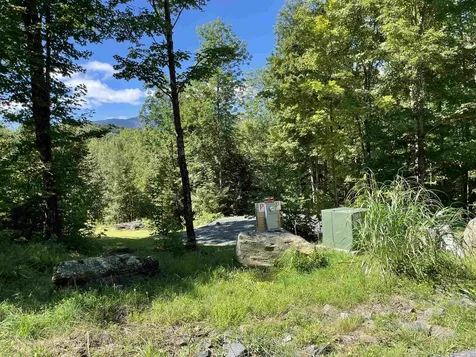 136 Old Quarry Road Fayston VT 05673