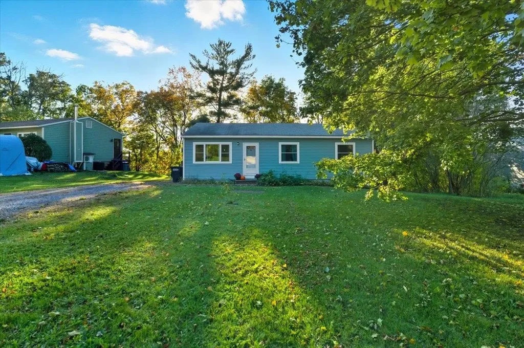 39 Booth Woods Vergennes VT 05491