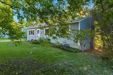 39 Booth Woods Vergennes VT 05491