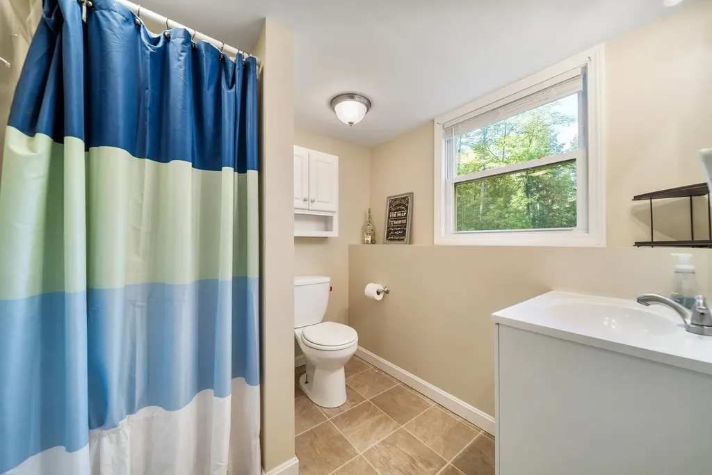 13 Cob Road Bow NH 03304