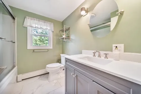 13 Cob Road Bow NH 03304