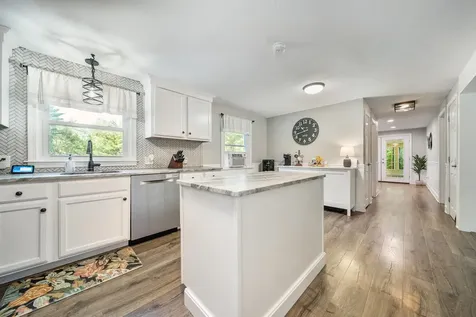 13 Cob Road Bow NH 03304