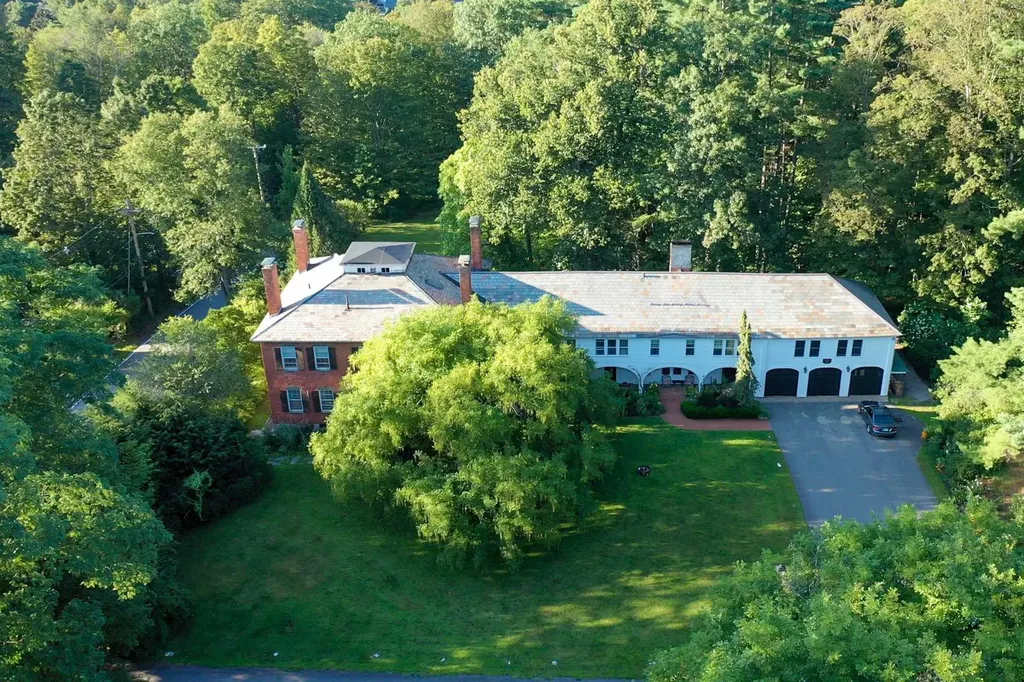 31 Wentworth Road Walpole NH 03608