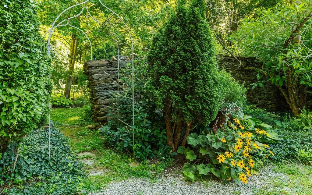 31 Wentworth Road Walpole NH 03608