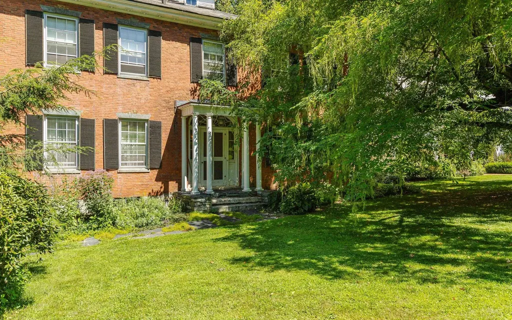 31 Wentworth Road Walpole NH 03608