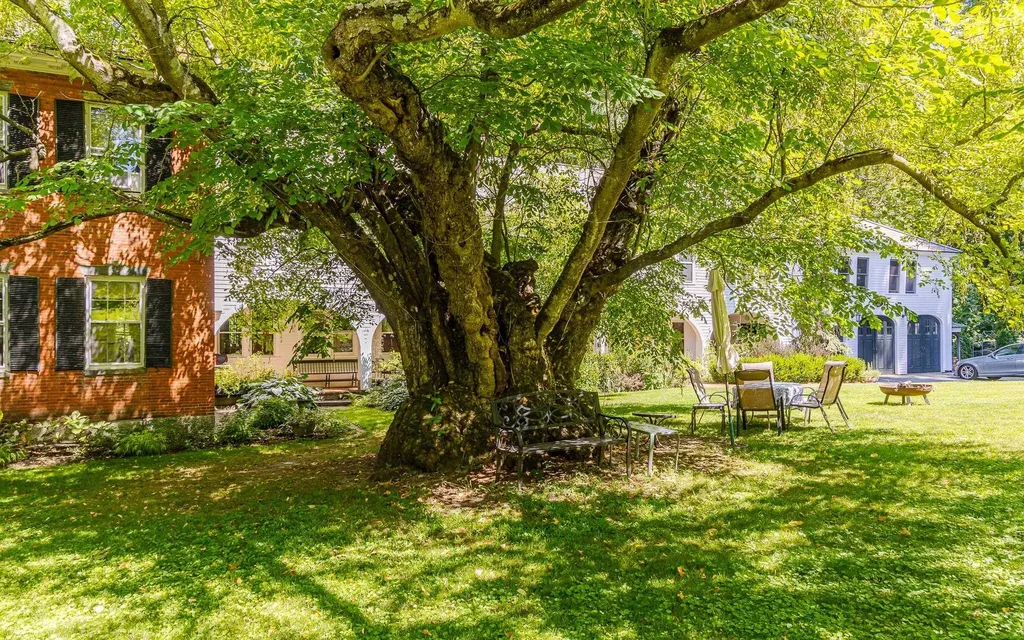 31 Wentworth Road Walpole NH 03608