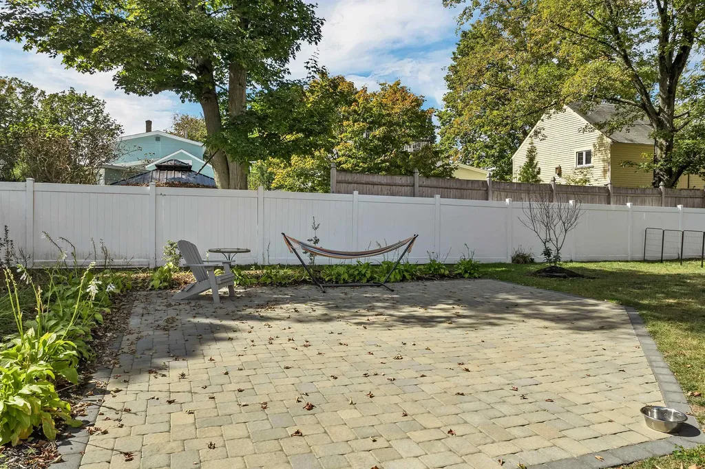 12 Cross Street Concord NH 03303