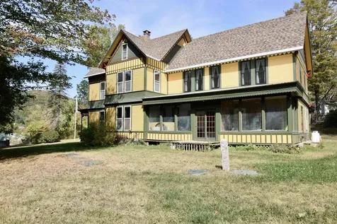 28 Fairview Terrace Royalton VT 05068