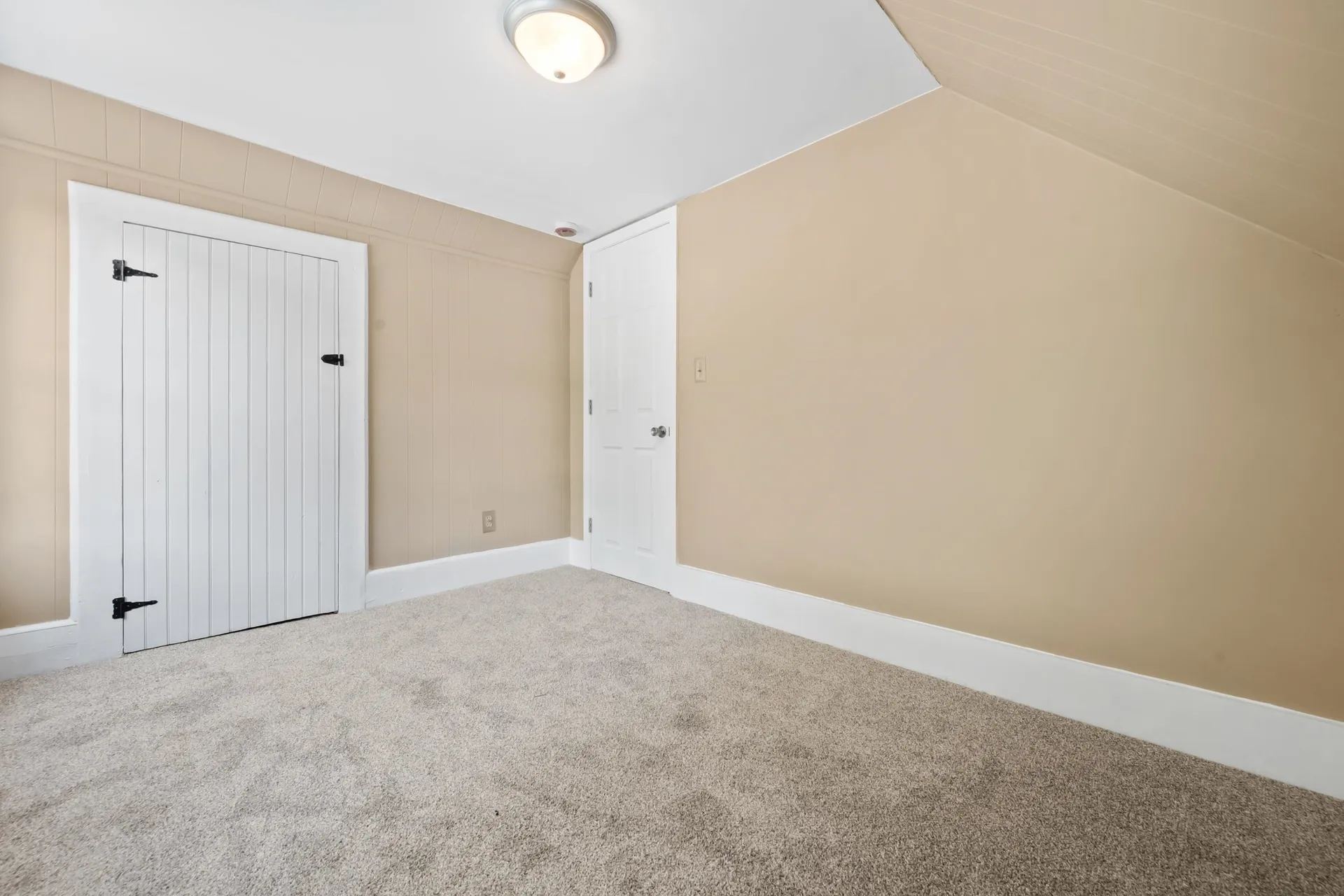 20 Old West Side Road Conway NH 03860