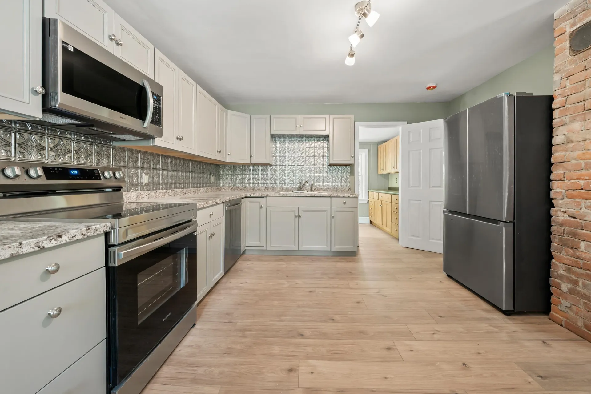 20 Old West Side Road Conway NH 03860