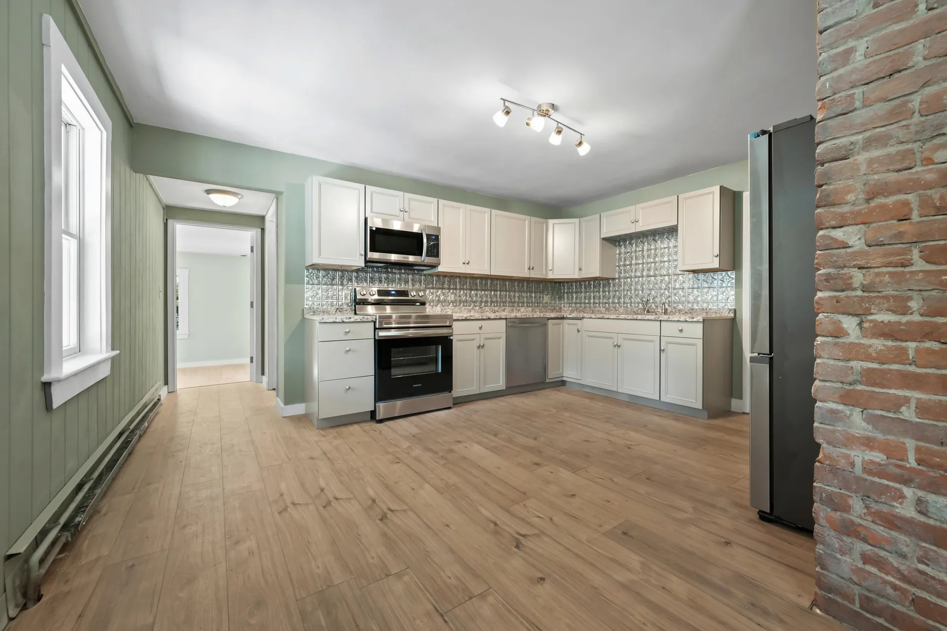 20 Old West Side Road Conway NH 03860