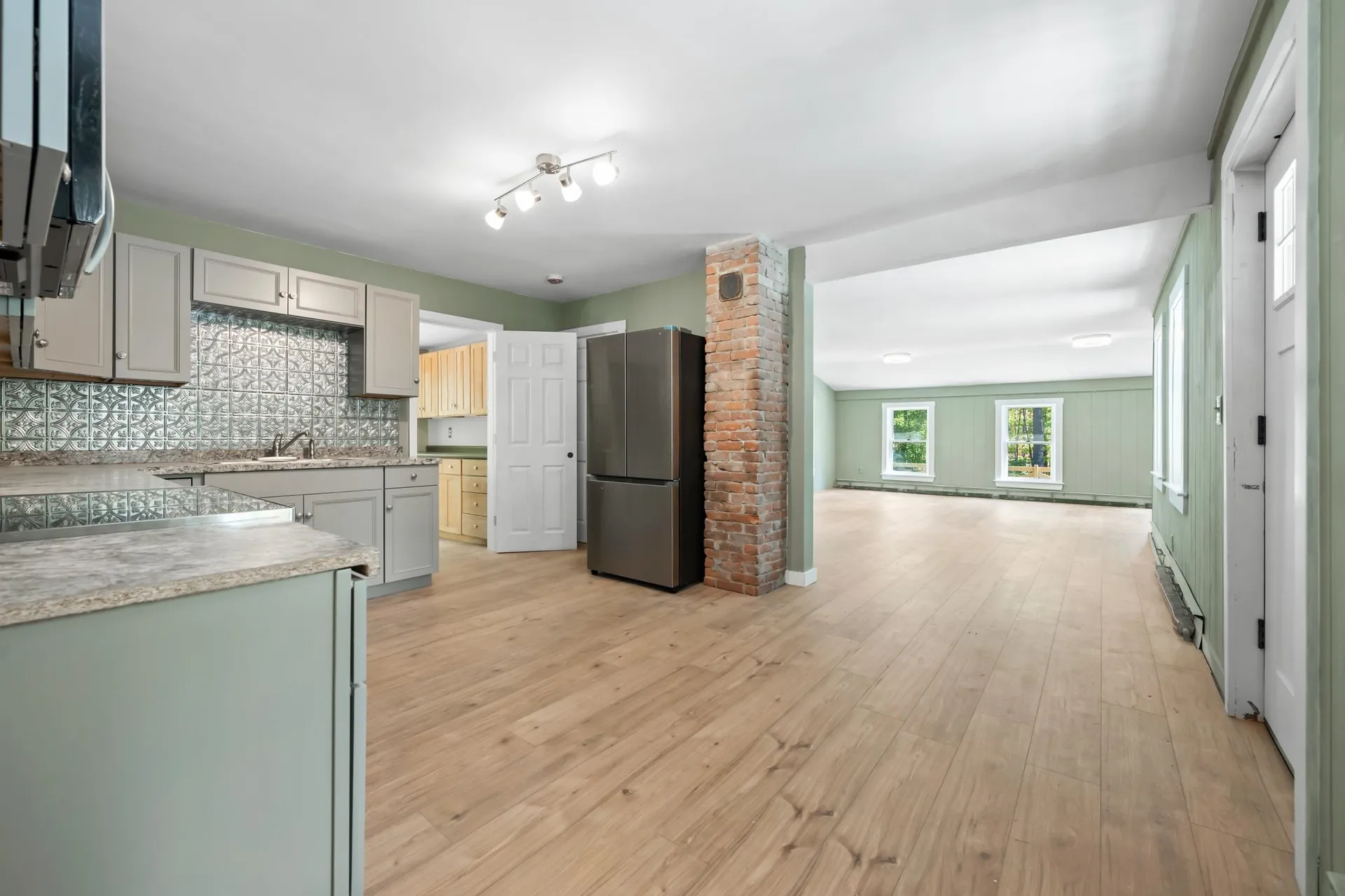 20 Old West Side Road Conway NH 03860