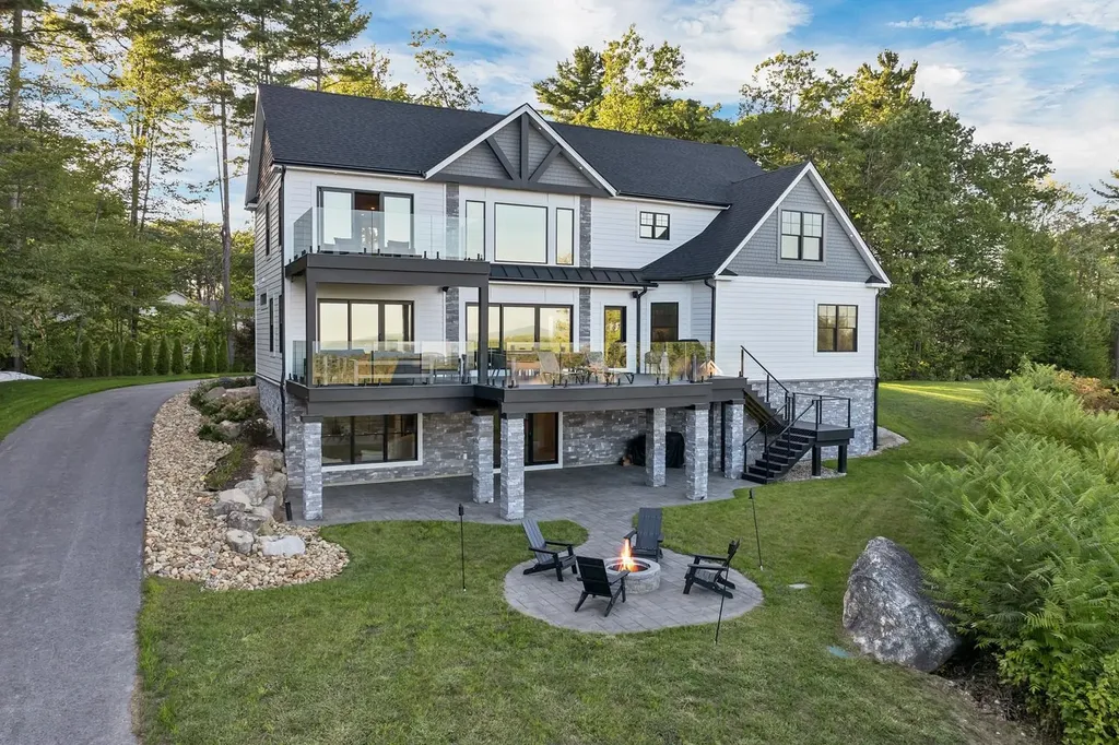 125 Sterling Drive Laconia NH 03246