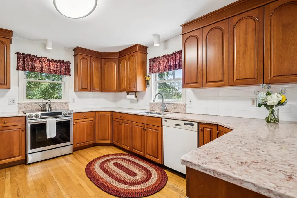 187 Hopson Road Norwich VT 05055