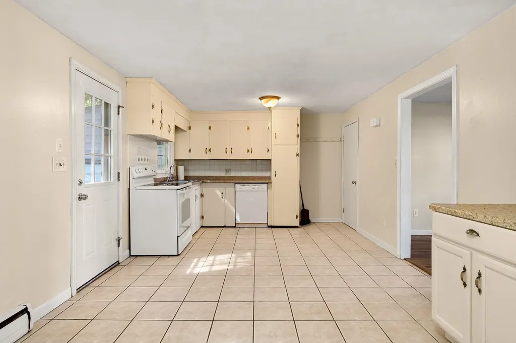 403 High Street Hampton NH 03842