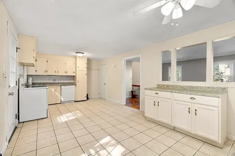 403 High Street Hampton NH 03842