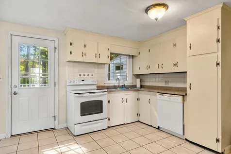 403 High Street Hampton NH 03842