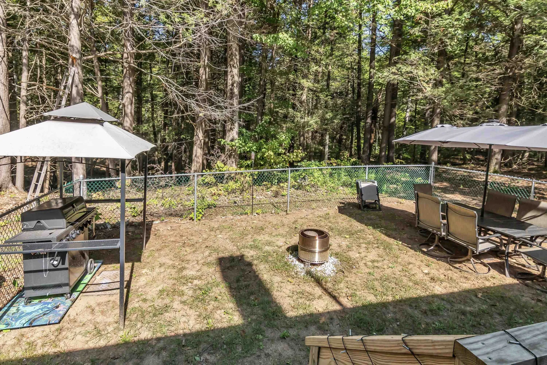 16 Saddle Path Road Raymond NH 03077