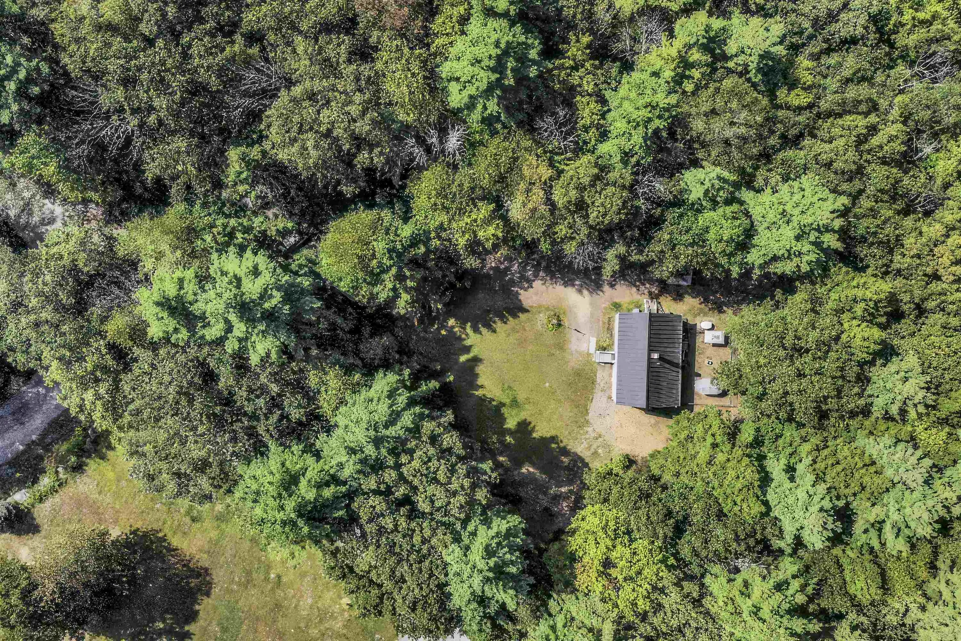 16 Saddle Path Road Raymond NH 03077