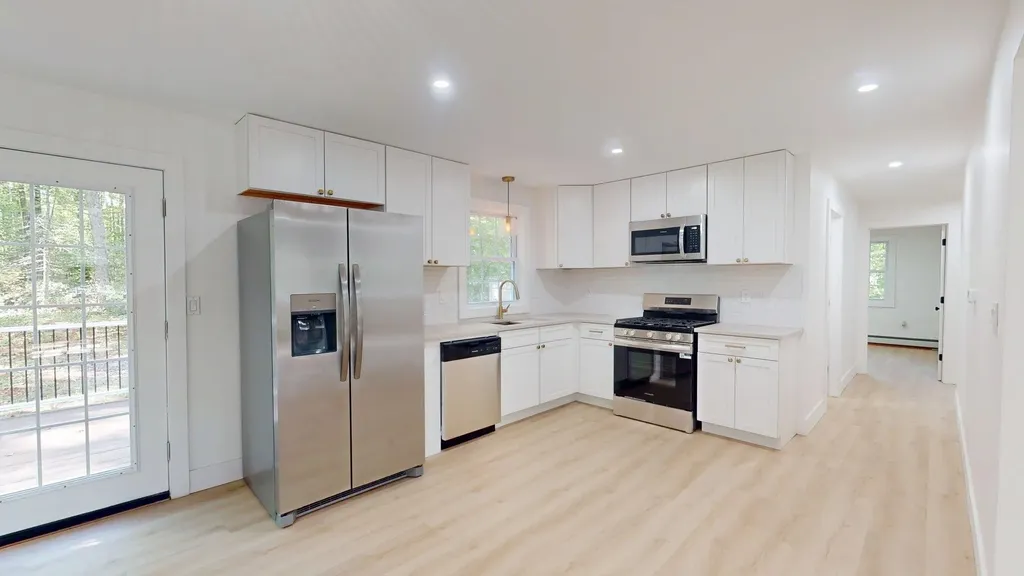 40 Forest Lane Boscawen NH 03303