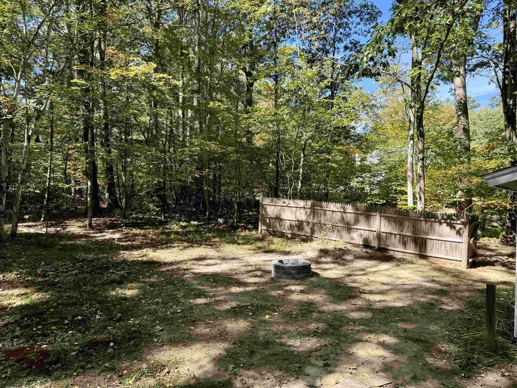 40 Forest Lane Boscawen NH 03303