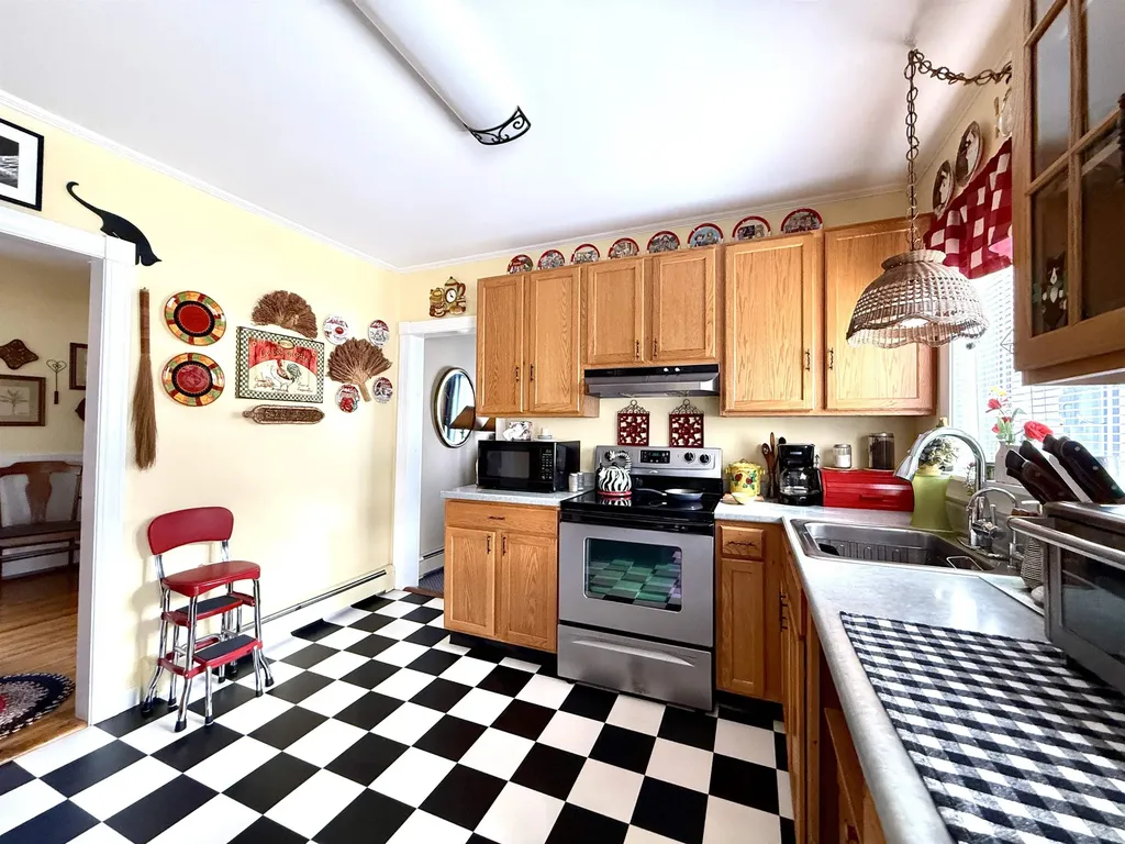 15 Rich Street Northumberland NH 03582