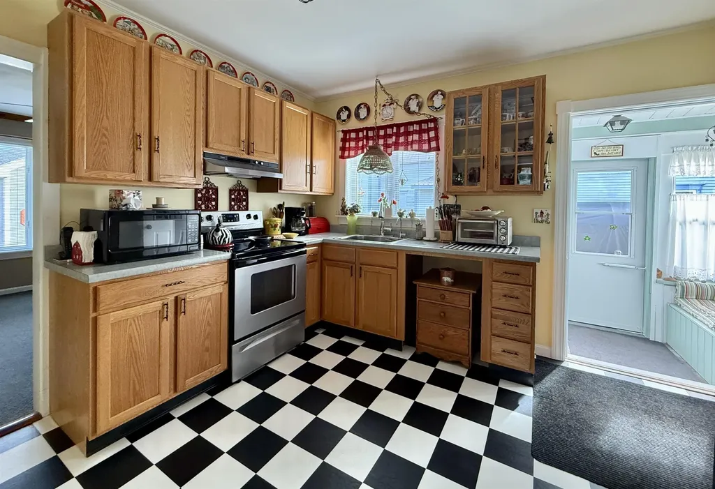 15 Rich Street Northumberland NH 03582