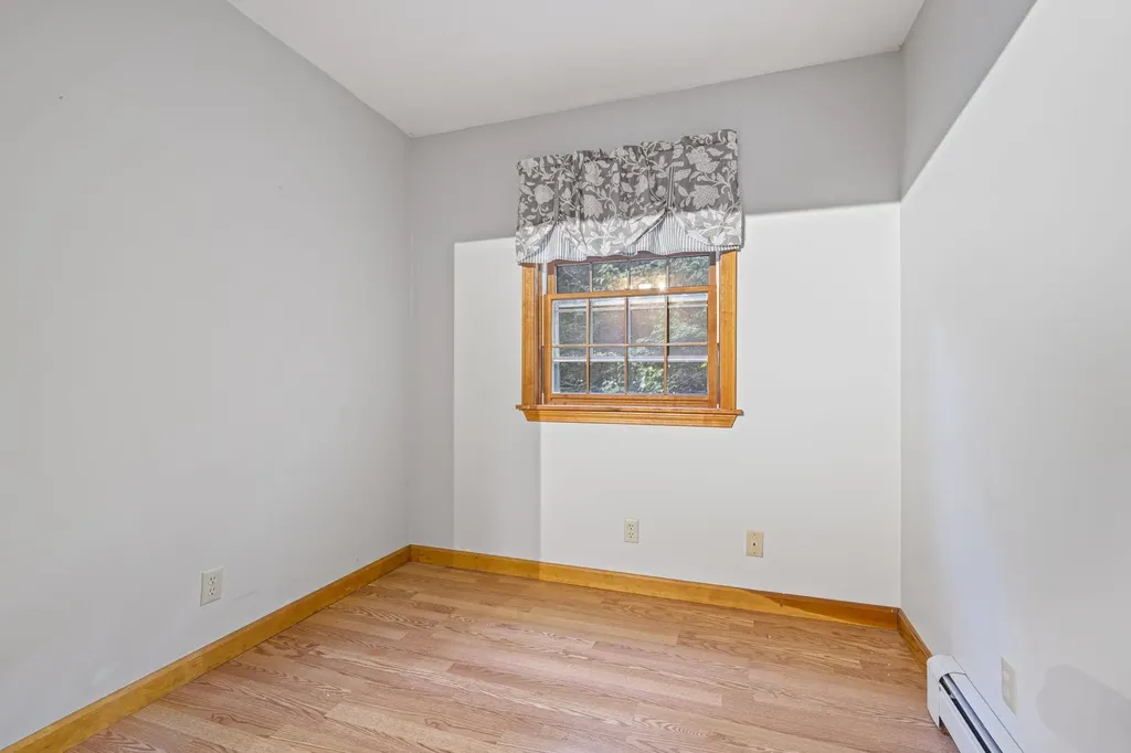 17 Gould Pond Road Hillsborough NH 03244