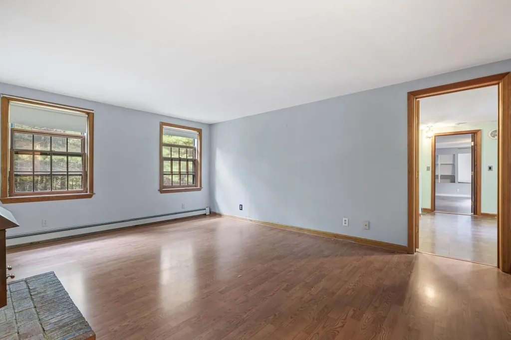 17 Gould Pond Road Hillsborough NH 03244