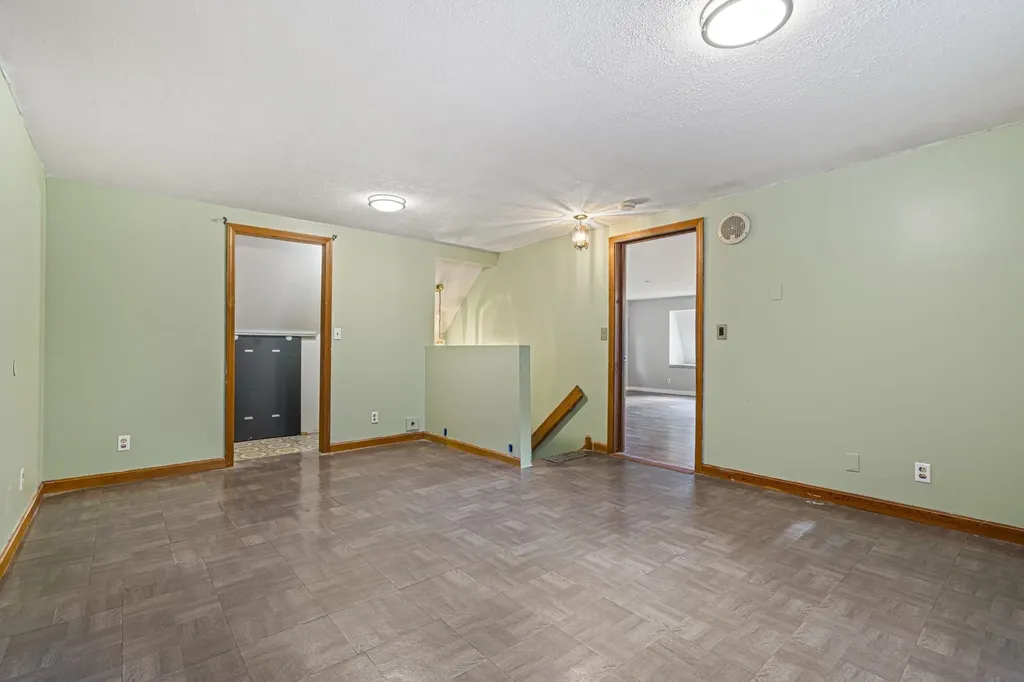 17 Gould Pond Road Hillsborough NH 03244