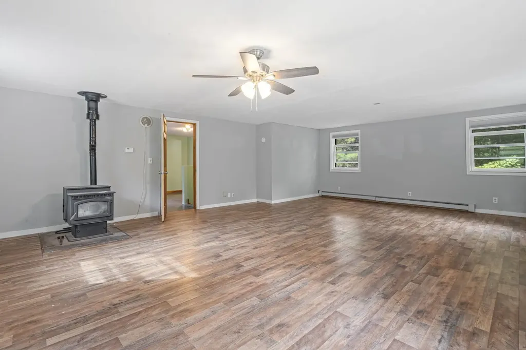 17 Gould Pond Road Hillsborough NH 03244