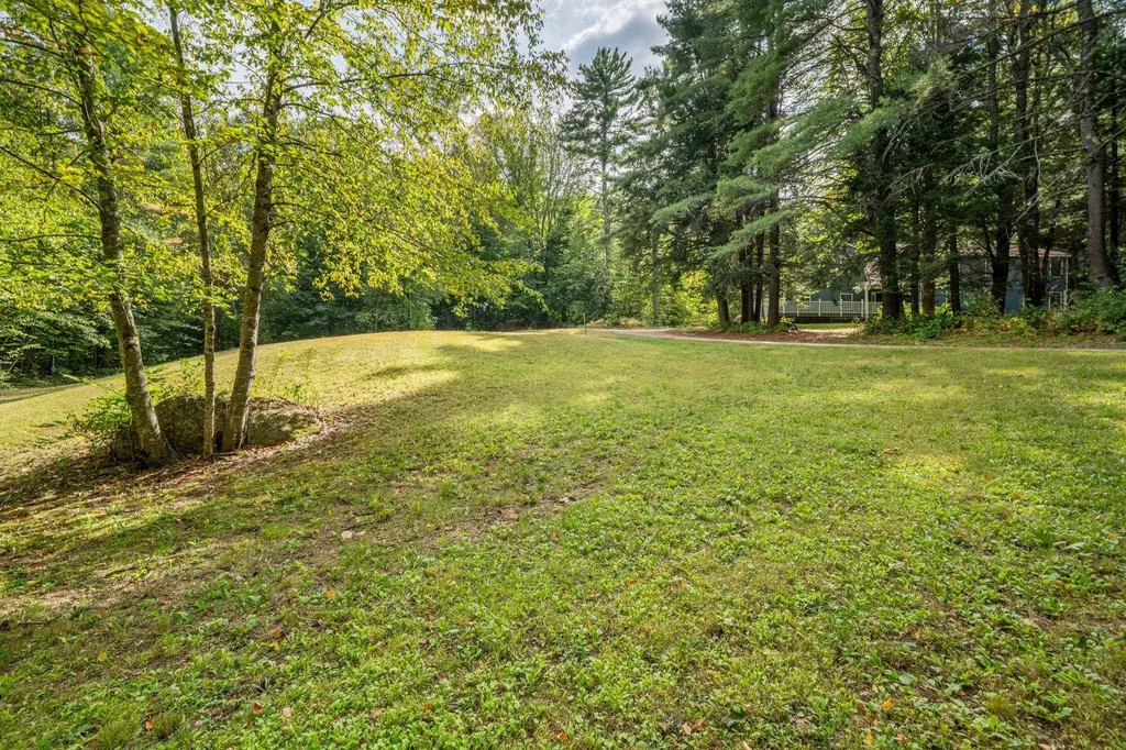 17 Gould Pond Road Hillsborough NH 03244